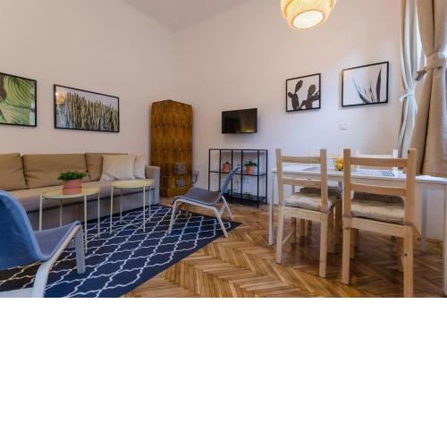 Cozy K8 Apartment In Party District.