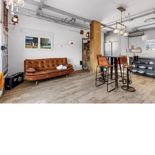 Cozy Loft - PlusHolidays