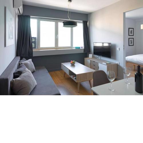 Cozy, Luminous and Comfy near Acropolis
