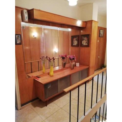 Cozy maisonette close to city center and beach