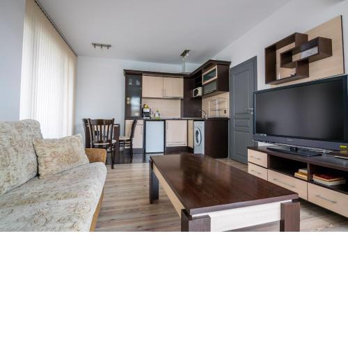 Cozy One-bedroom Apartment in Night Breeze