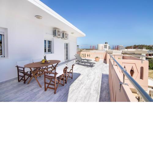 Cozy Renovated Apartment "Filoxenia"