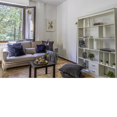 Cozy Roman Apartment with parking