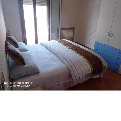 Cozy room with separate toilet温馨带独立卫生间房间