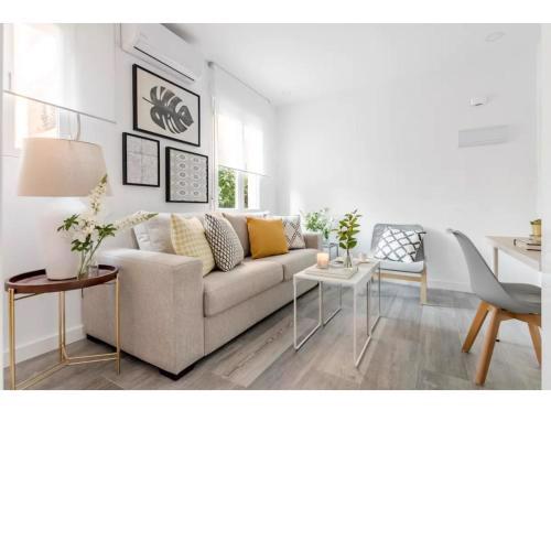 Cozy studio (14m2) in Arturo Soria area D3