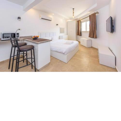 Cozy Studio in Selena Bay, Pool & Beach