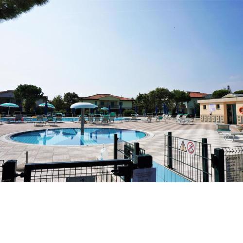 Cozy villa in Caorle with private garden