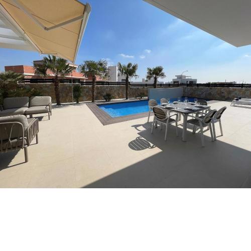 Cozy Villa in Ciudad Quesada in a delightful area