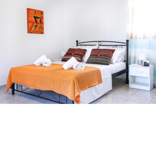 Creta 2 bedrooms 6 persons village house