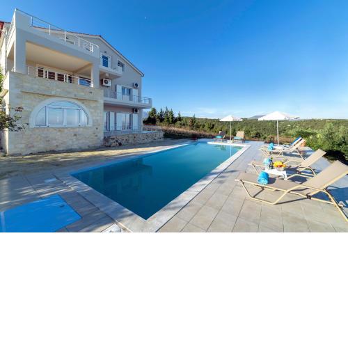 Cretan Family Villa