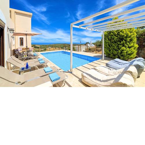 Cretan Sunny Villa Heated Pool