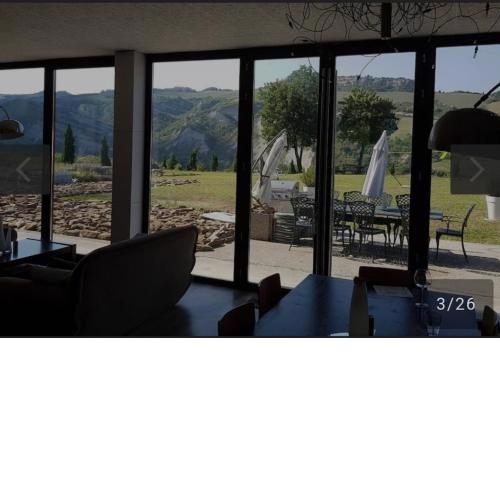 Cristallo Private Double Room & Ensuite Open space Bathroom with views