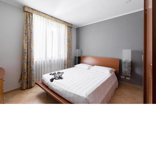Crosti Apartments
