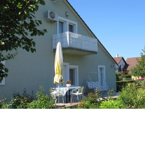 Cserje apartman Velence