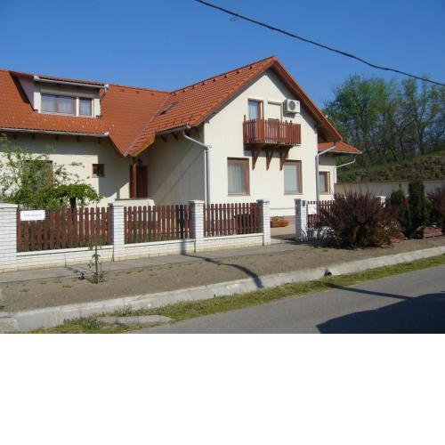 Csipkeház Apartman