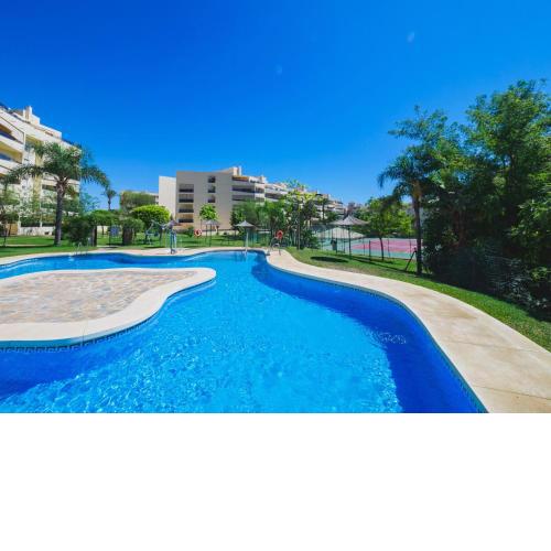 Cubo's Urban Brigitte Torremolinos & Parking