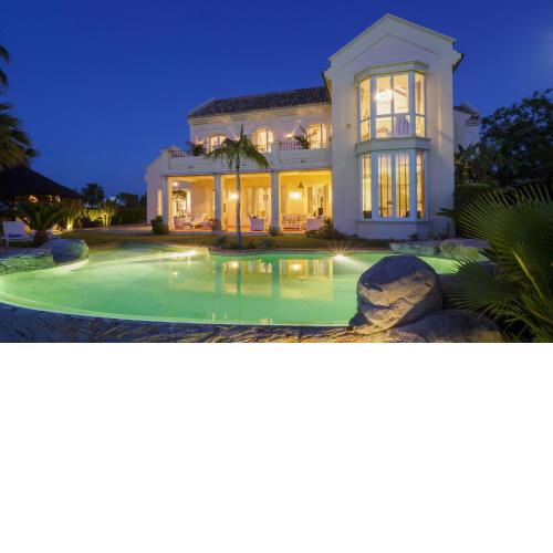 Cubo's Villa Amelia