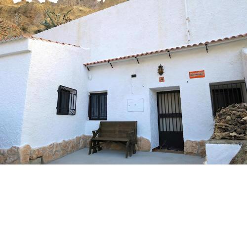 Cueva Alcázar