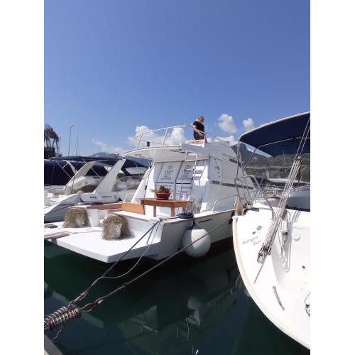 Cullati dal mare Deluxe-b&b on board
