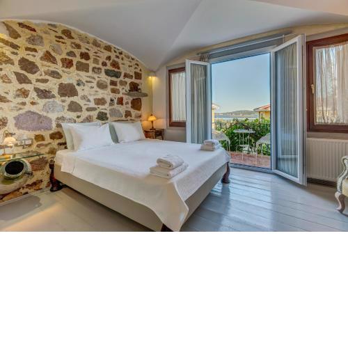 Cunda Battalos Kucuk Hotel