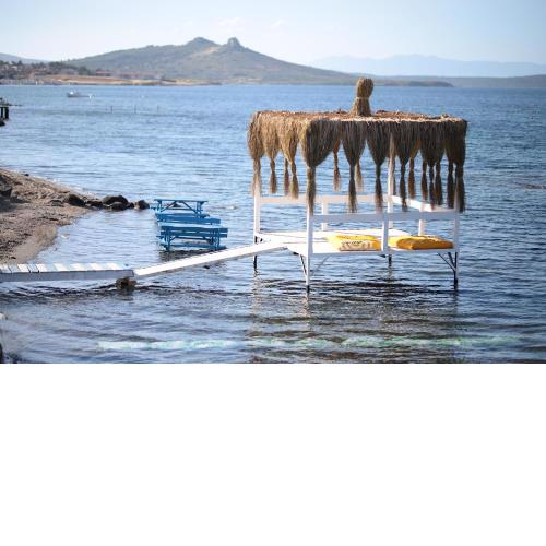 Cundavilla Pool & Beach Hotel & Suites