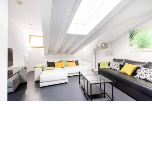 Cute Apartment In The Heart Of Madrid