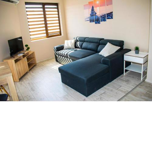 Cute & Cozy 1BD Apartment in the TOP Center