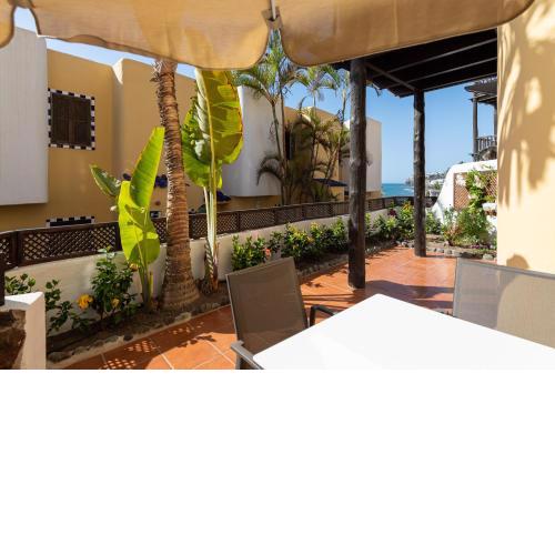 Cute next to beach & pool- P27 By CanariasGetaway