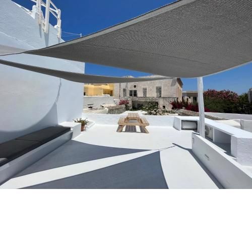 Cycladic Rooftop House in the Heart of Parikia