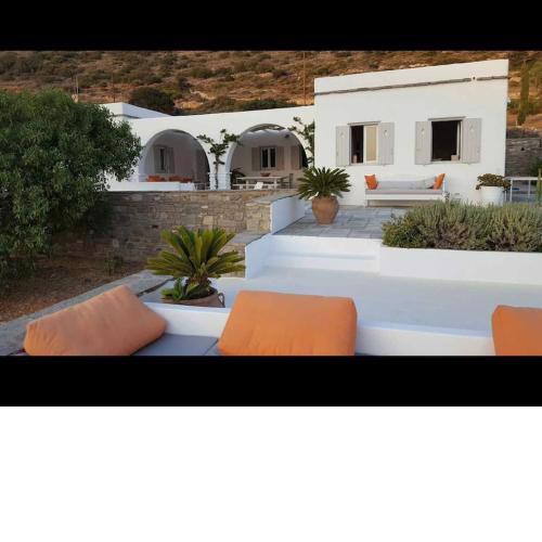 Cycladic Villa Kamari