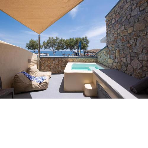 Cyclops Beach Apartments