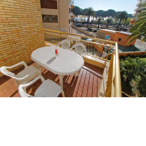 CYE 5 HomeStay by Turismar