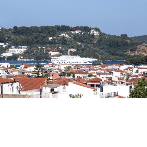 D & E APARTMENTS