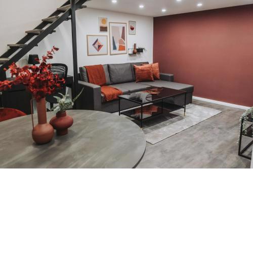 D84- Boutique Apartments, Best Location, by BQA