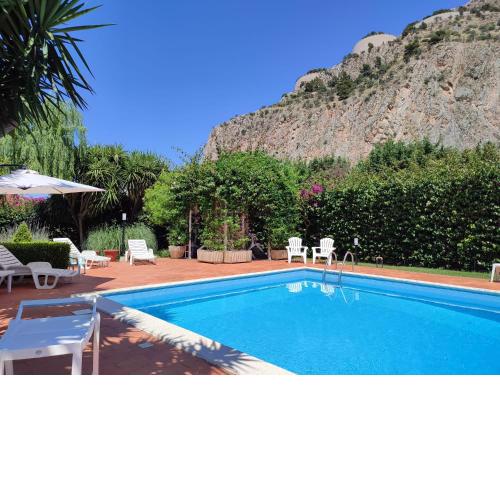 "Da Nonna Cettina" Appartamento in villa con piscina