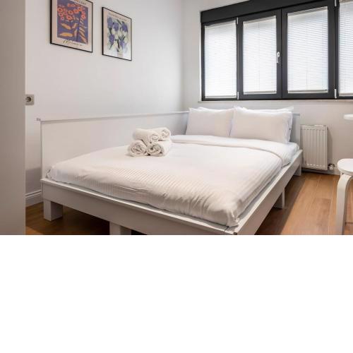 Dainty Studio in Historic Neighborhood