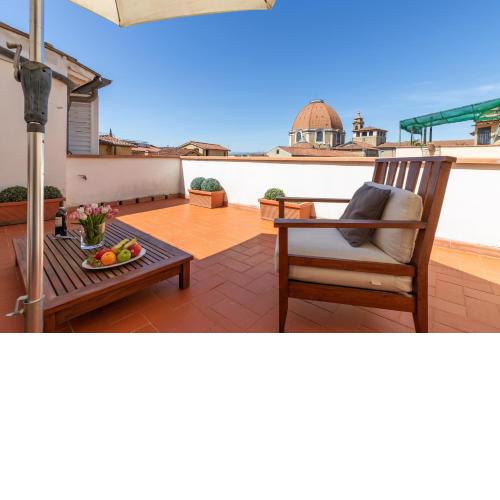 Damasco penthouse with terrace near the Duomo