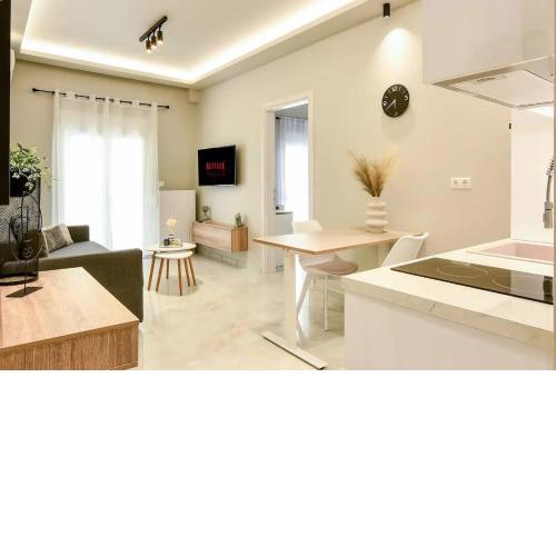 Danae Luxurious Suite #TIFHelexpo