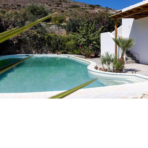Daphne's Lux Villa