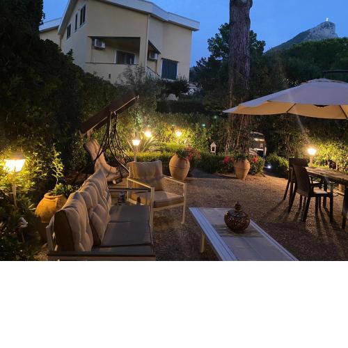 DavEli House