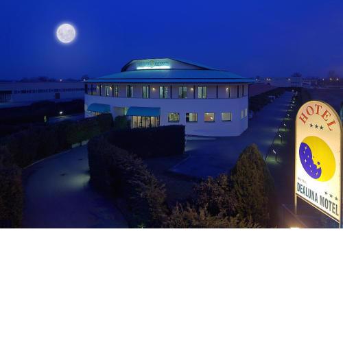 Dealuna Motel