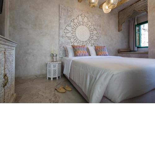 DECAN Concept Boutique Estate