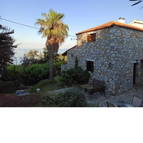 Deep Blue Villa at potistika