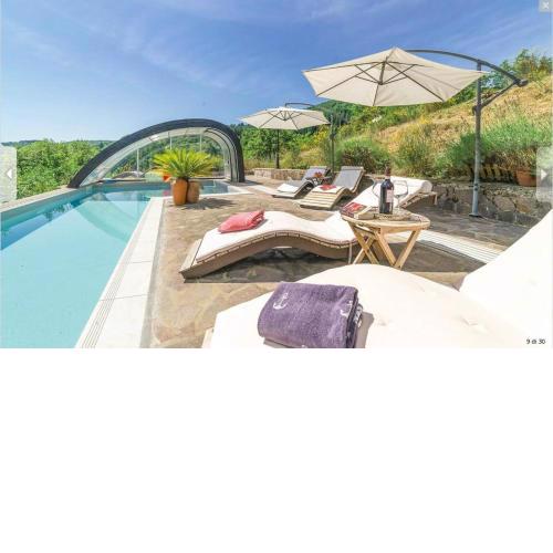 DeiMori LaMassa private villa with pool