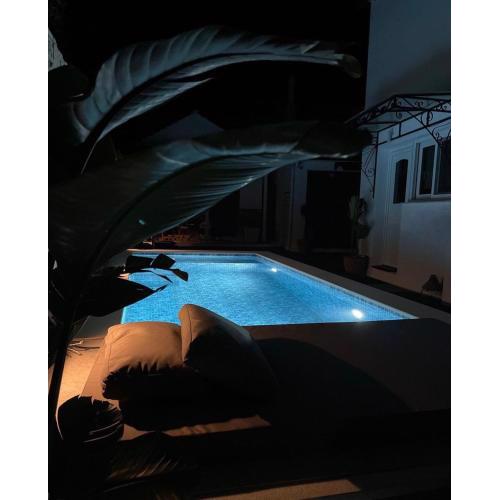 Del Sol Suites
