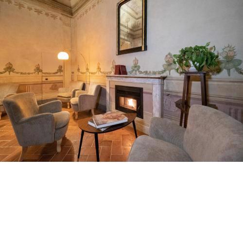 Delcorto Suites