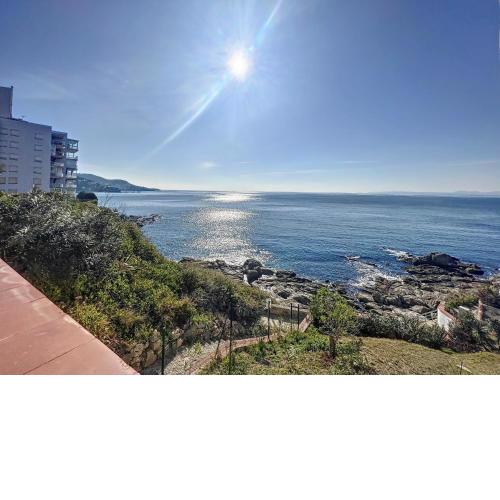 Delfin - Piso magnifica vista al mar y piscina comunitaria