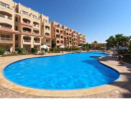 Delightful 2-BDR Chalet opposite to Marassi - No Beach
