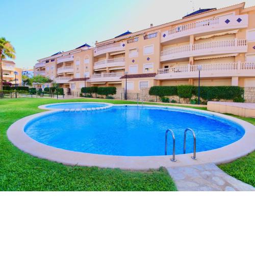 Delightful apartment in Denia with shared pool