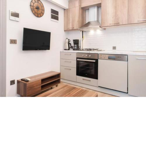 Delightful Flat 500 m to Uskudar Ferry Station